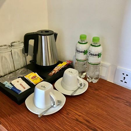 פנום פן Hotel Records מראה חיצוני תמונה