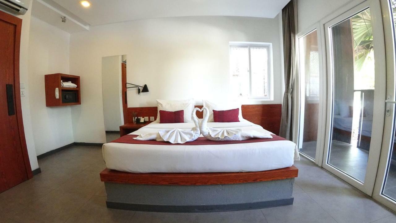 פנום פן Hotel Records מראה חיצוני תמונה