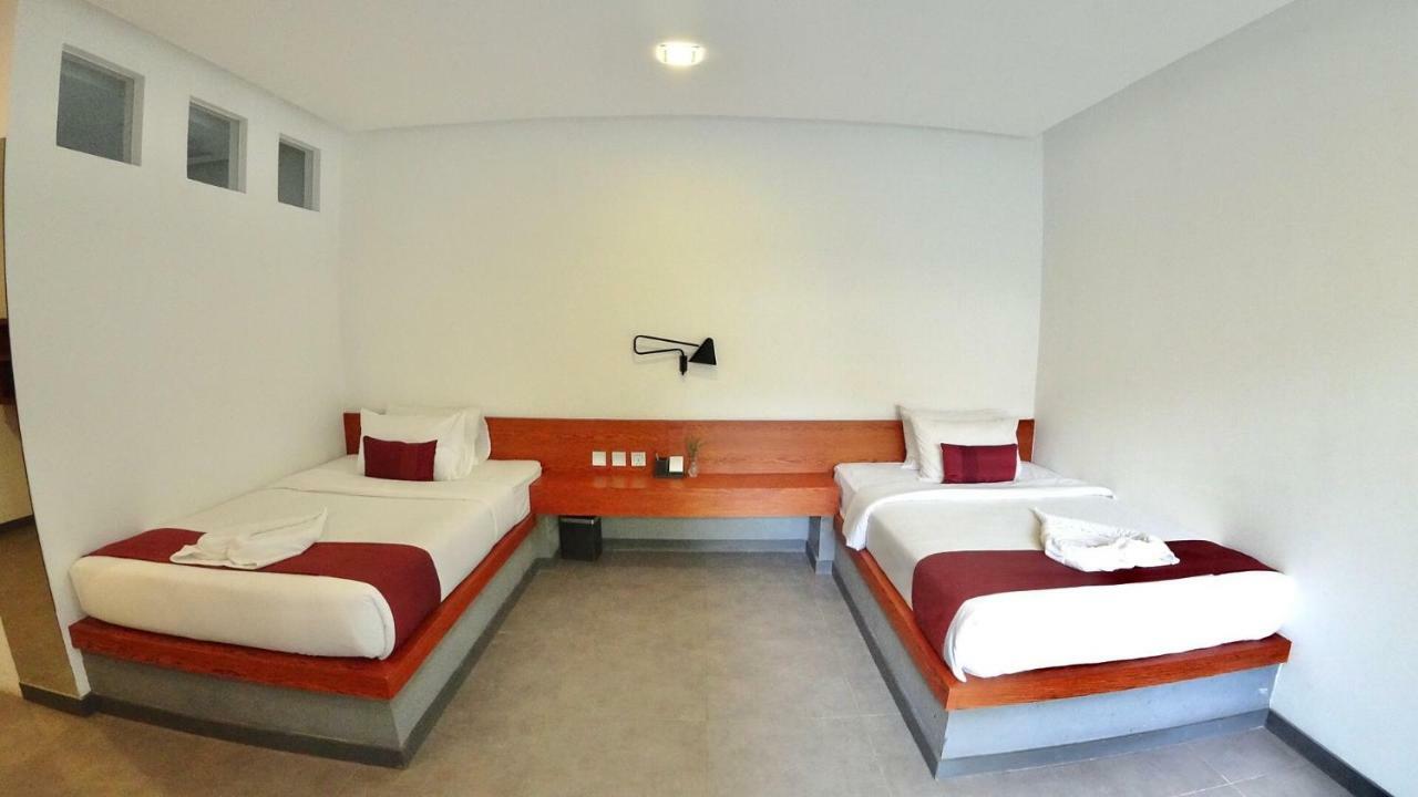 פנום פן Hotel Records מראה חיצוני תמונה