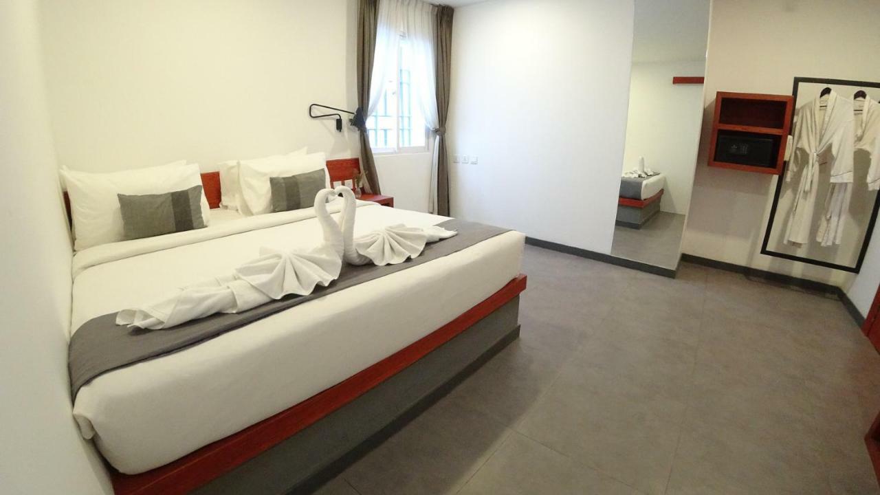 פנום פן Hotel Records מראה חיצוני תמונה