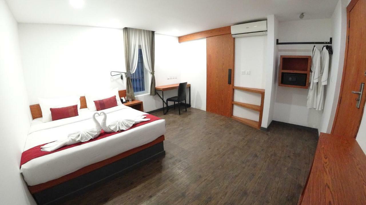 פנום פן Hotel Records מראה חיצוני תמונה