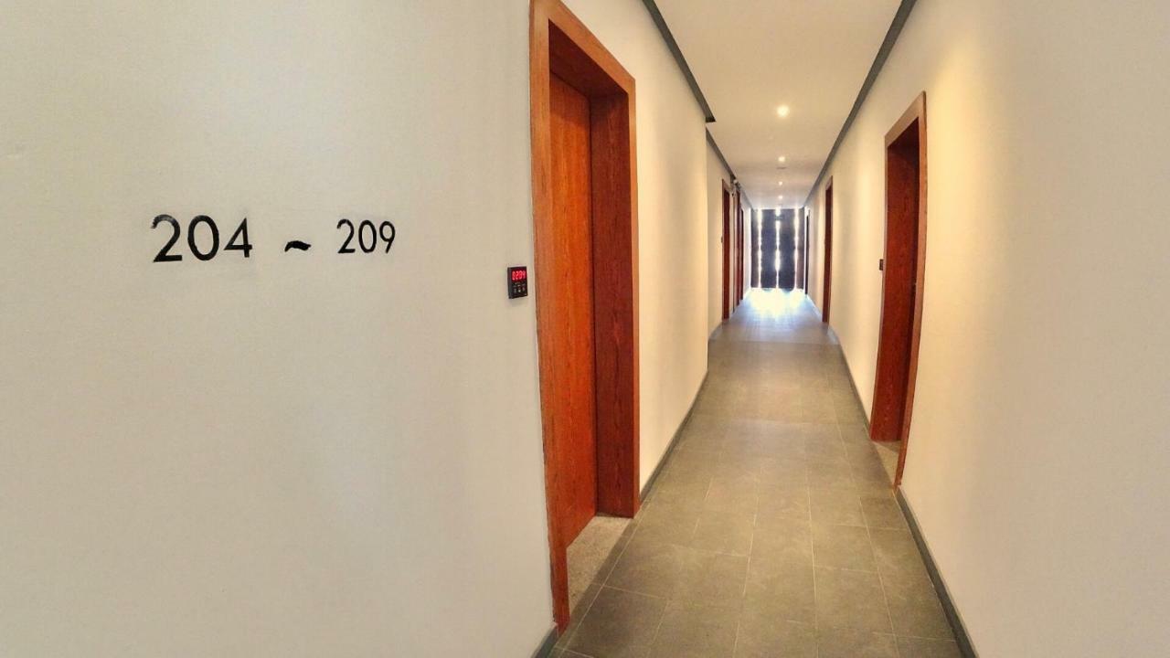 פנום פן Hotel Records מראה חיצוני תמונה