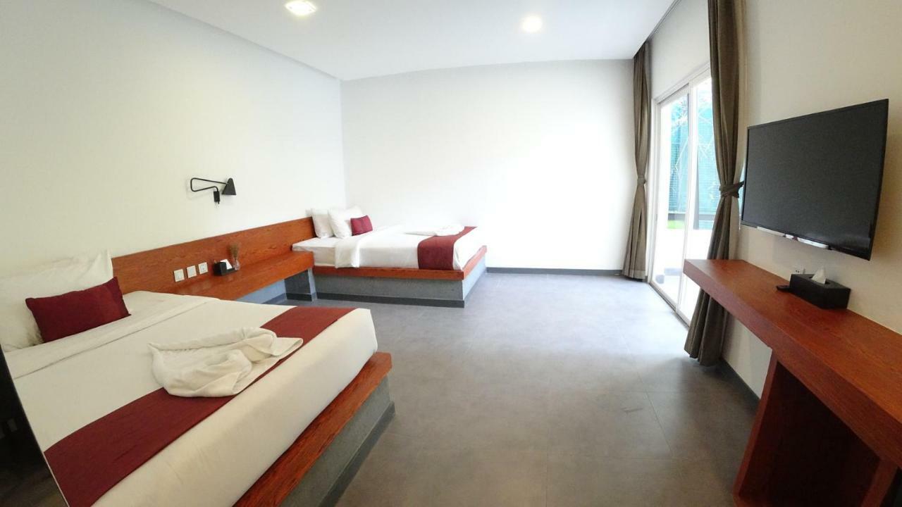 פנום פן Hotel Records מראה חיצוני תמונה