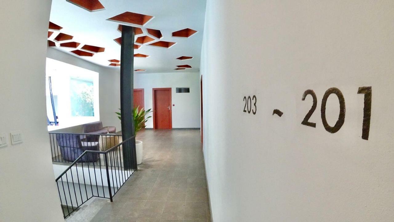 פנום פן Hotel Records מראה חיצוני תמונה